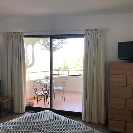 Habitacion Deluxe Con Bano Privado En Atalaya Apartagolf, Estepona Ngoại thất bức ảnh