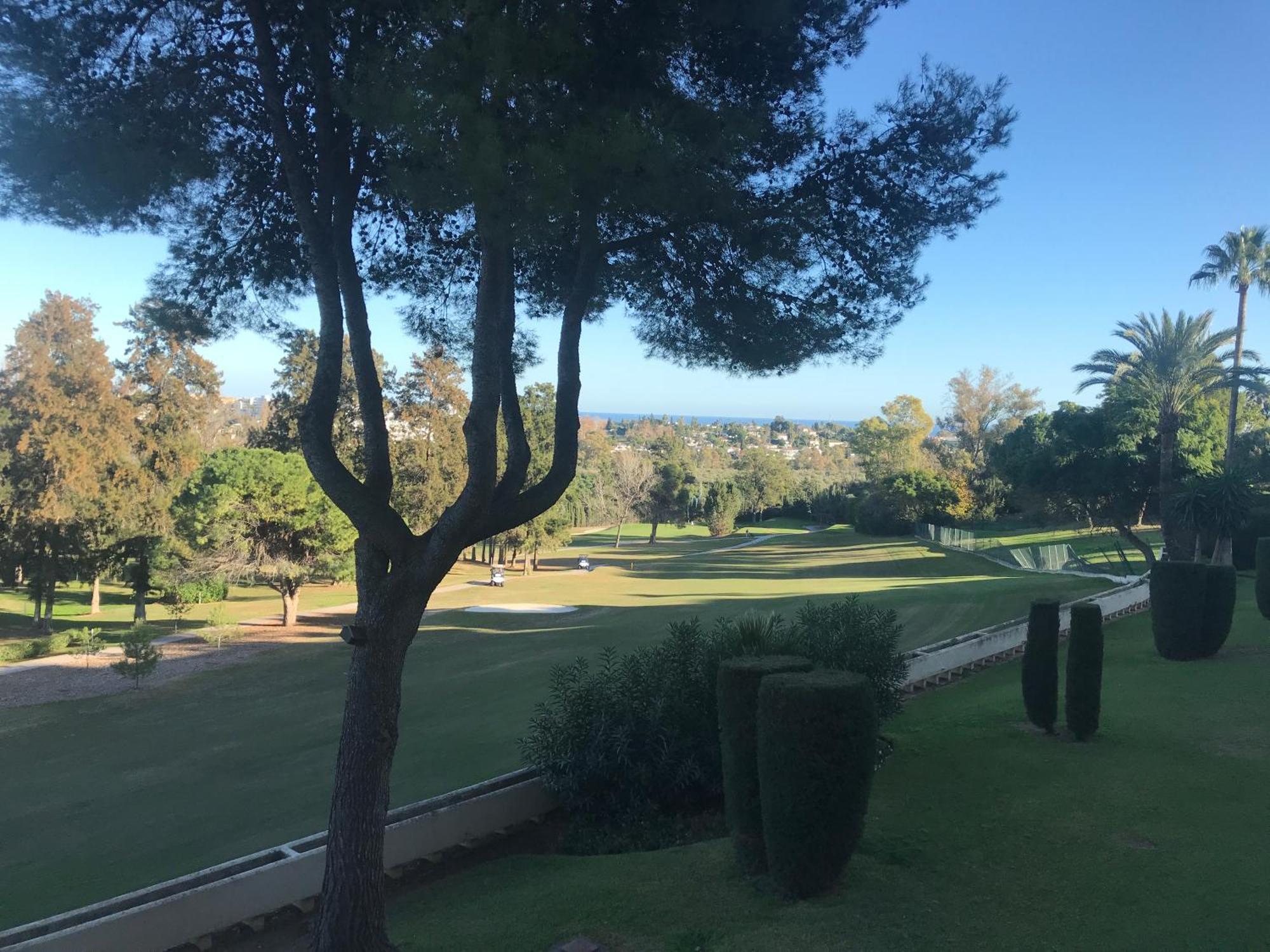 Habitacion Deluxe Con Bano Privado En Atalaya Apartagolf, Estepona Ngoại thất bức ảnh