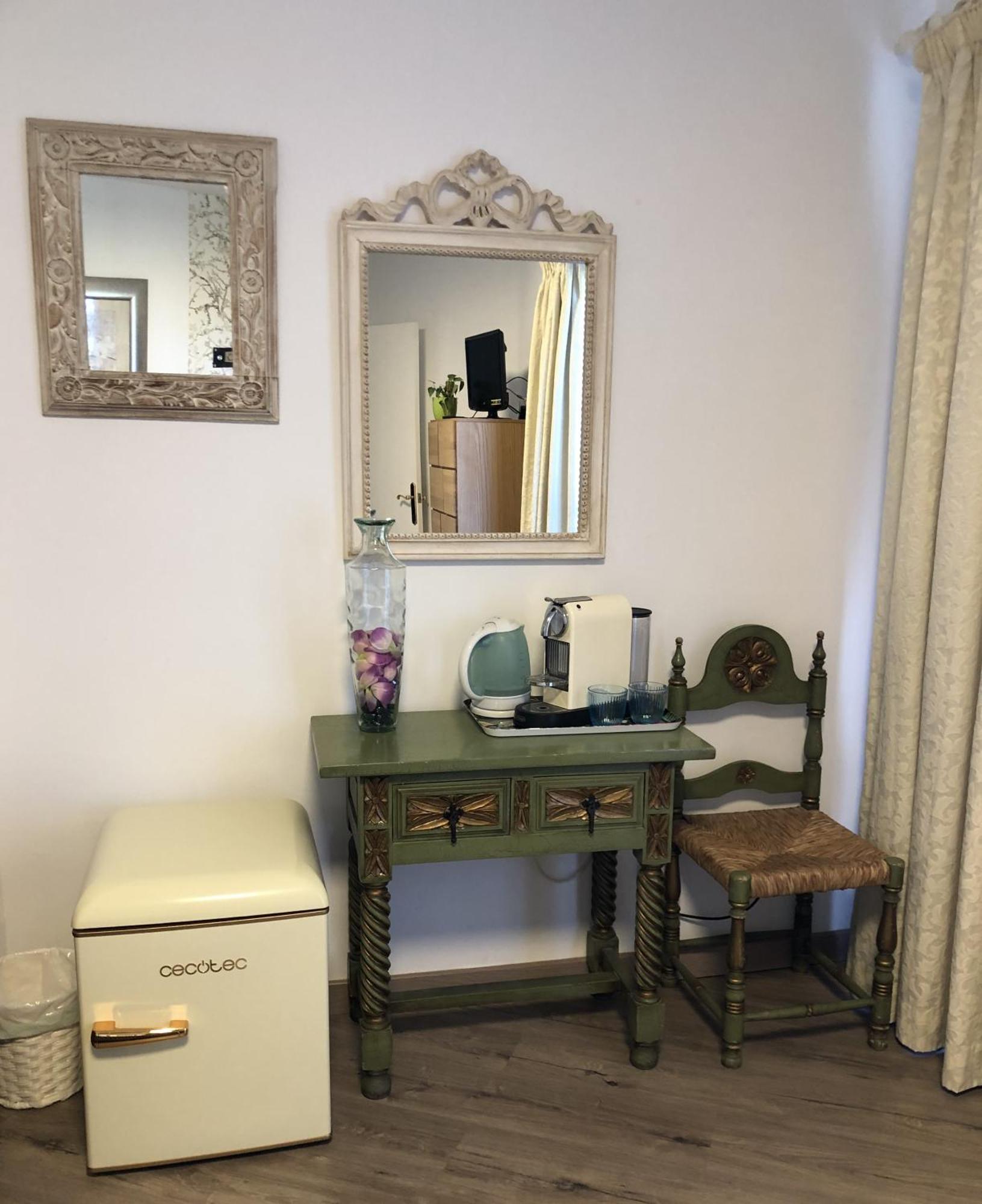 Habitacion Deluxe Con Bano Privado En Atalaya Apartagolf, Estepona Ngoại thất bức ảnh